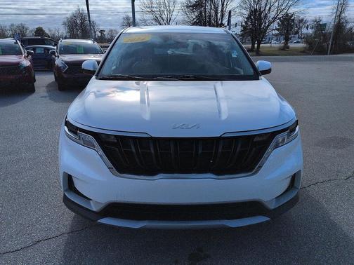 2024 Kia Carnival LX