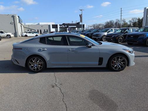 2023 Kia Stinger GT-Line