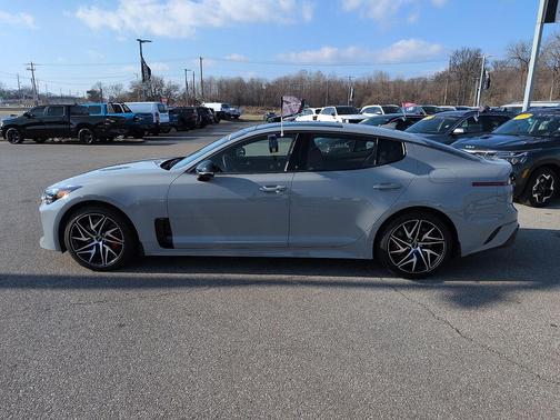 2023 Kia Stinger GT-Line