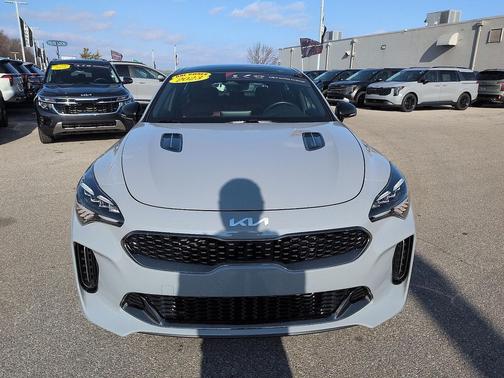 2023 Kia Stinger GT-Line