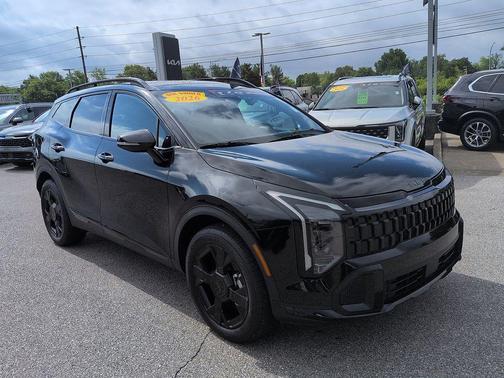 Ebony Black 2026 Kia Sportage X-Line