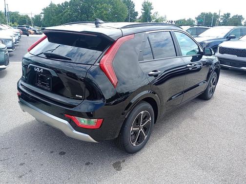 2025 Kia Niro SX