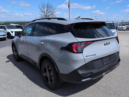 Wolf Gray 2026 Kia Sportage X-Line