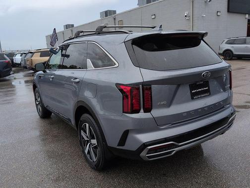Everlasting Silver 2021 Kia Sorento EX