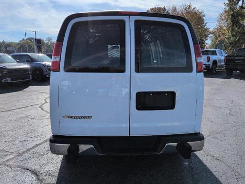 Summit White 2025 Chevrolet Express 2500 Work Van