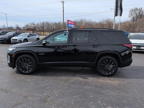 Mosaic Black Metallic 2024 Chevrolet Traverse RS