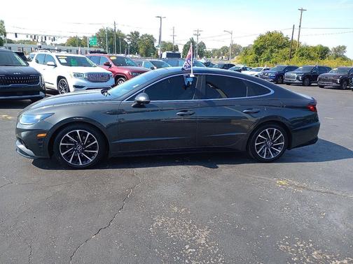 2021 Hyundai SONATA Limited
