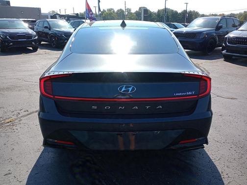 2021 Hyundai SONATA Limited
