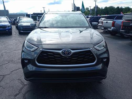 2021 Toyota Highlander Hybrid XLE