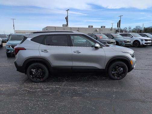 Steel Gray 2026 Kia Seltos EX