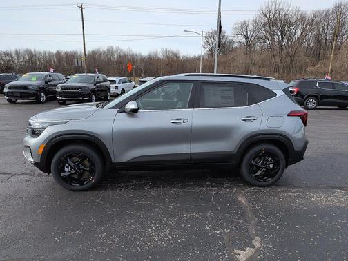 Steel Gray 2026 Kia Seltos EX