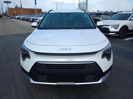 2025 Kia Niro LX