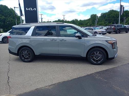 2025 Kia Carnival Hybrid EX