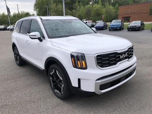Glacial White Pearl 2024 Kia Telluride S