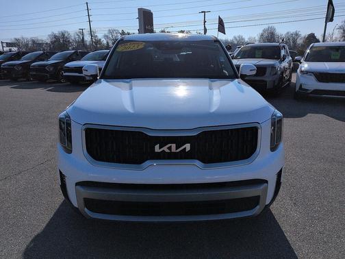2023 Kia Telluride LX