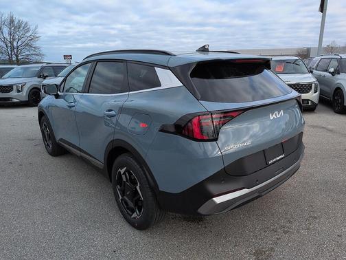 2026 Kia Sportage Hybrid EX
