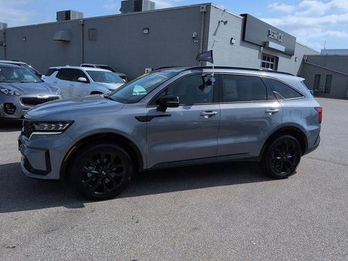 Everlasting Silver 2021 Kia Sorento SX