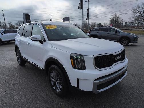 2023 Kia Telluride LX