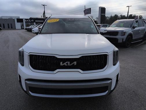 2023 Kia Telluride LX