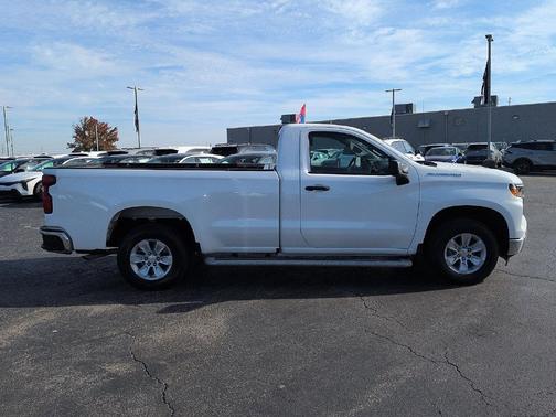 Summit White 2025 Chevrolet Silverado 1500 WT