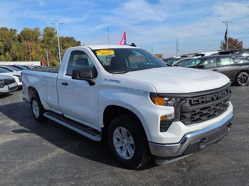 Summit White 2025 Chevrolet Silverado 1500 WT