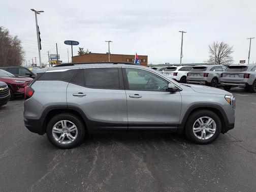 2023 GMC Terrain SLE