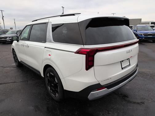 Snow White Pearl 2026 Kia Carnival EX