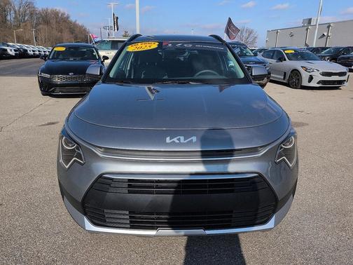 2025 Kia Niro LX
