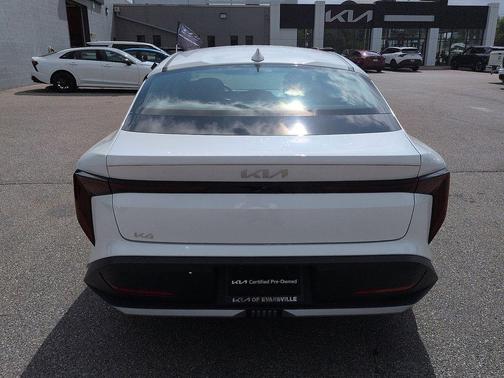 Snow White Pearl 2025 Kia K4 EX