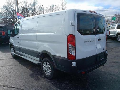 2024 Ford Transit-250 Base