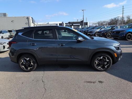2025 Kia Seltos EX