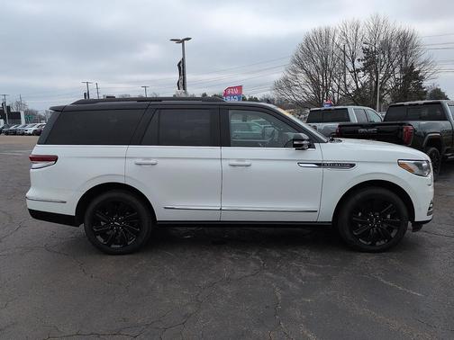2024 Lincoln Navigator Black Label