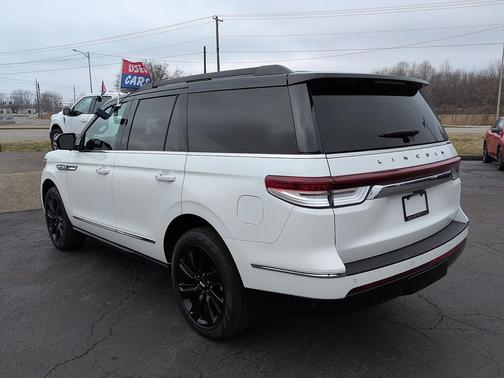2024 Lincoln Navigator Black Label