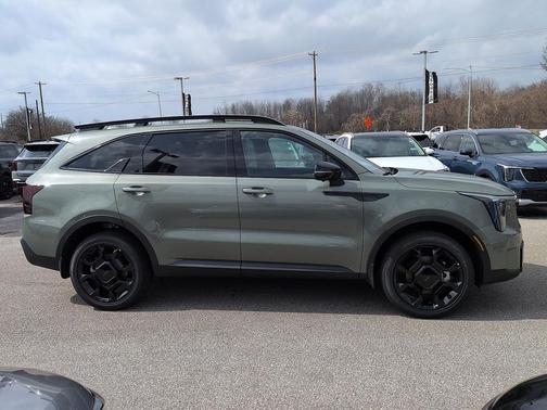 Jungle Green 2026 Kia Sorento SX