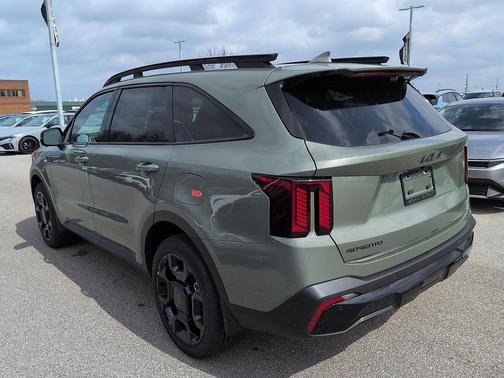 Jungle Green 2026 Kia Sorento SX