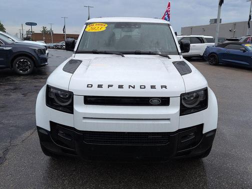 Fuji White 2023 Land Rover Defender 110 X-Dynamic SE