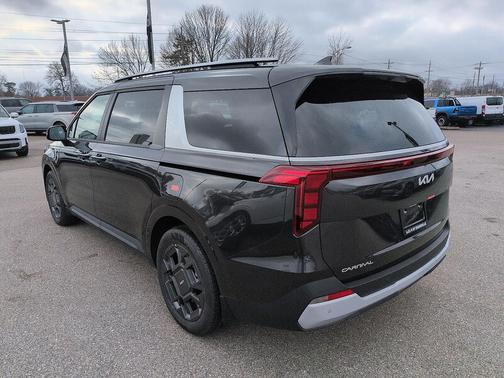 2026 Kia Carnival Hybrid EX