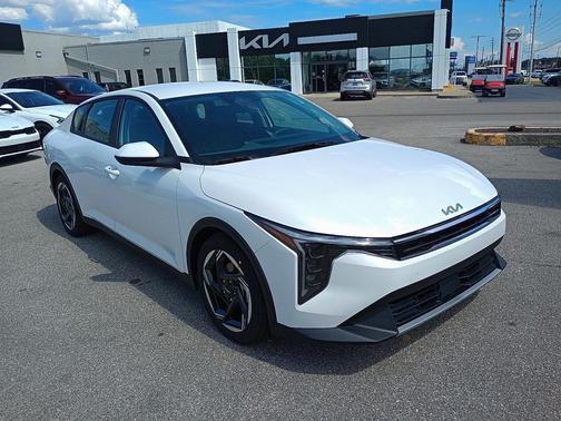 2025 Kia K4 EX
