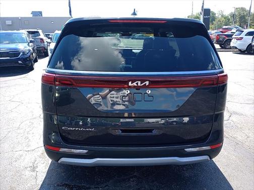 2022 Kia Carnival LXS