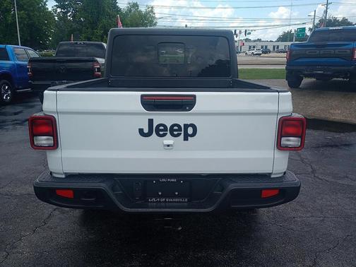 2023 Jeep Gladiator Sport S