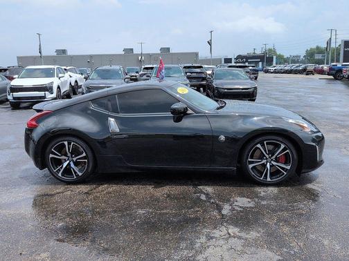 Magnetic Black Metallic 2019 Nissan 370Z Sport Touring