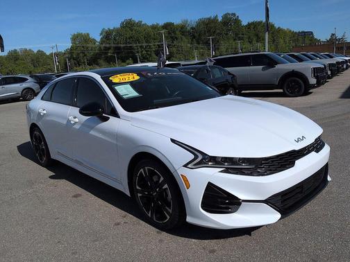 Glacial White Pearl 2024 Kia K5 GT-Line