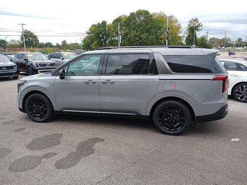 2026 Kia Carnival Hybrid SX