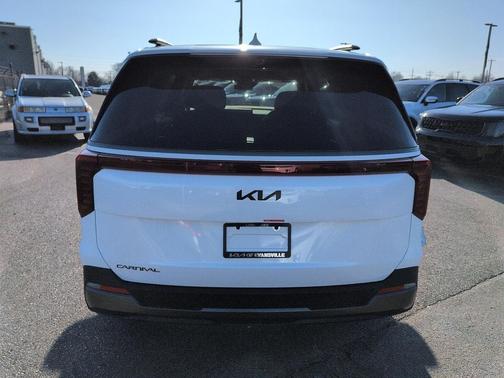 Snow White Pearl 2026 Kia Carnival SX Prestige