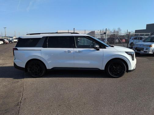 Snow White Pearl 2026 Kia Carnival SX Prestige