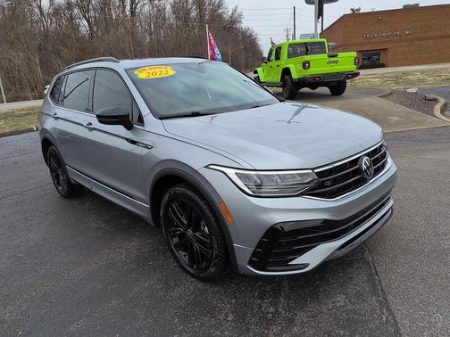 2022 Volkswagen Tiguan 2.0T SE R-Line Black