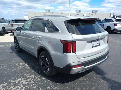 2025 Kia Sorento S