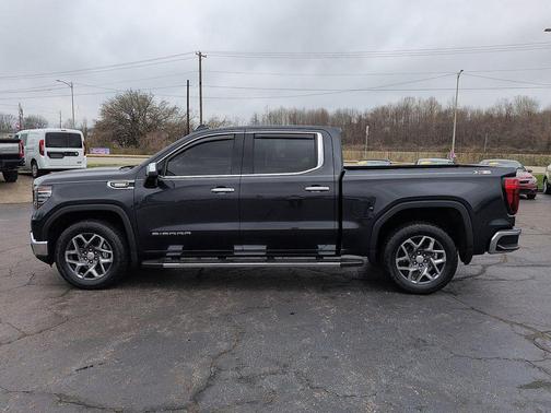 2022 GMC Sierra 1500 SLT