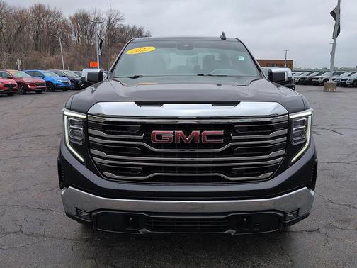 2022 GMC Sierra 1500 SLT
