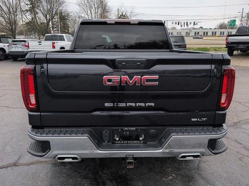 2022 GMC Sierra 1500 SLT